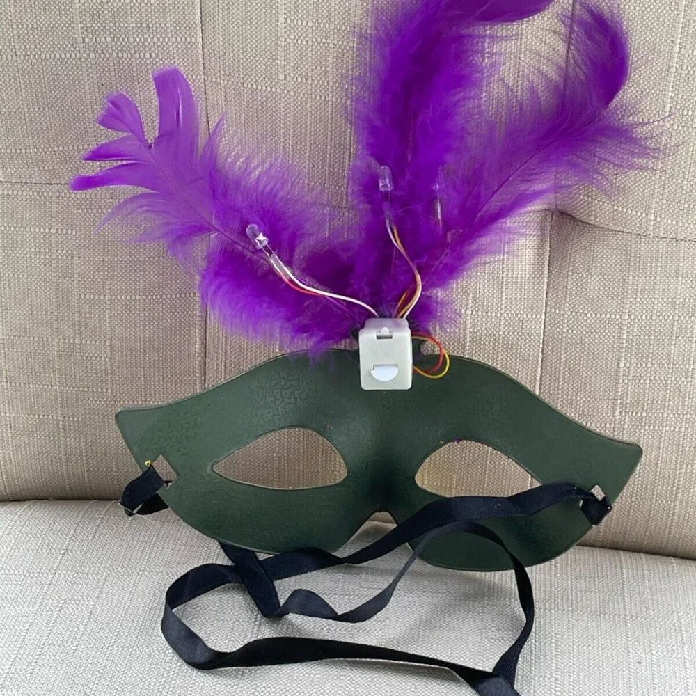 Light Up Mask Women Eye Mask Fashion Faux Purple Feather Masquedare Party Mask